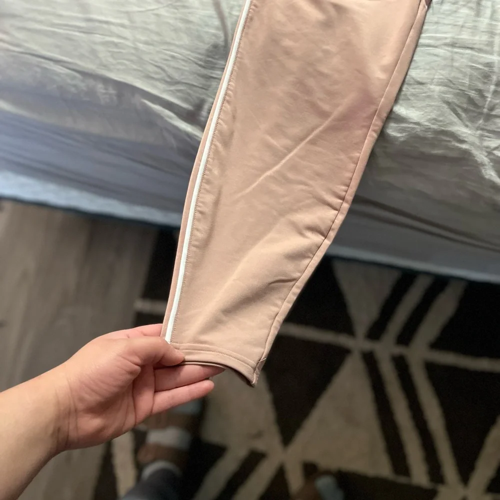 Gym-shark light pink joggers - Picture 4 of 5